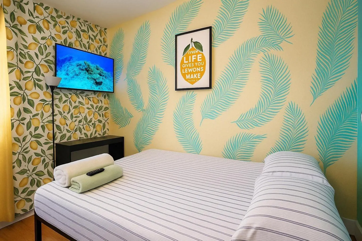 Lemon Vibes Queen Size Room New York